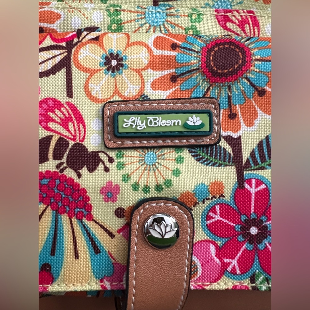 Lily Bloom Cristina Multicolor Busy Bee Floral Crossbody Bag Purse - Picture 9 of 16
